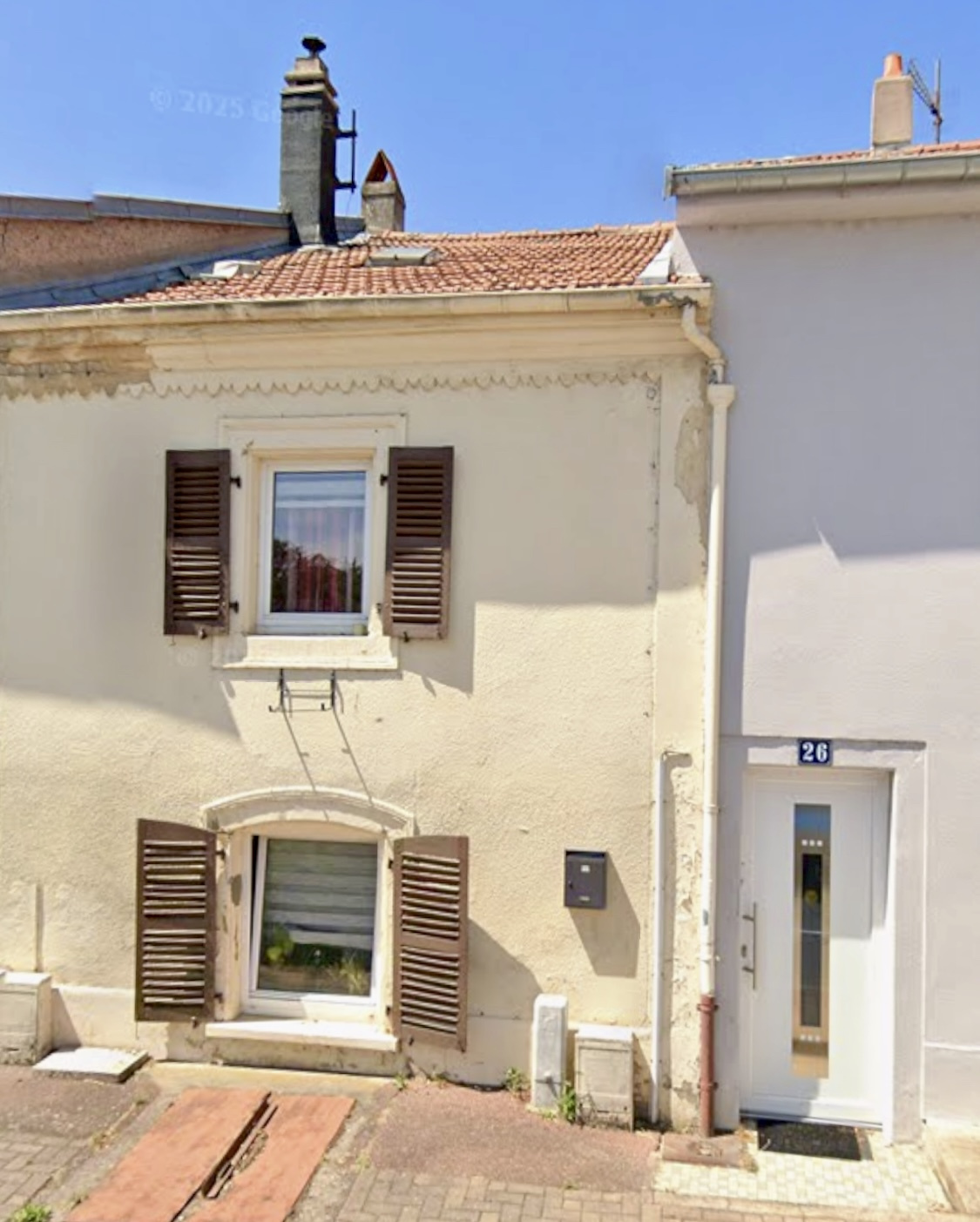 Maison mitoyenne A RENOVER